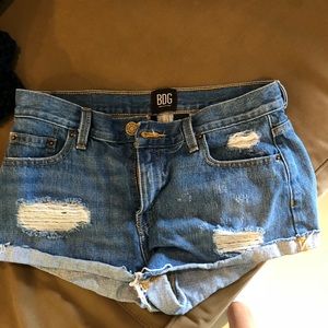 BDG denim cutoff shorts size 26